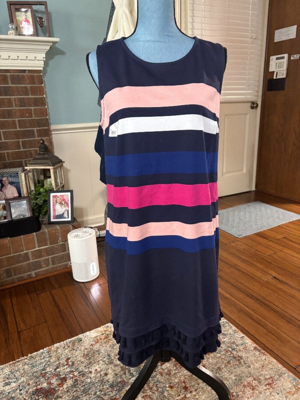 CROWN & IVY LADIES SIZE L SLEEVELESS DRESS MULTI-COLORS VISIABLE ZIPPER NWT